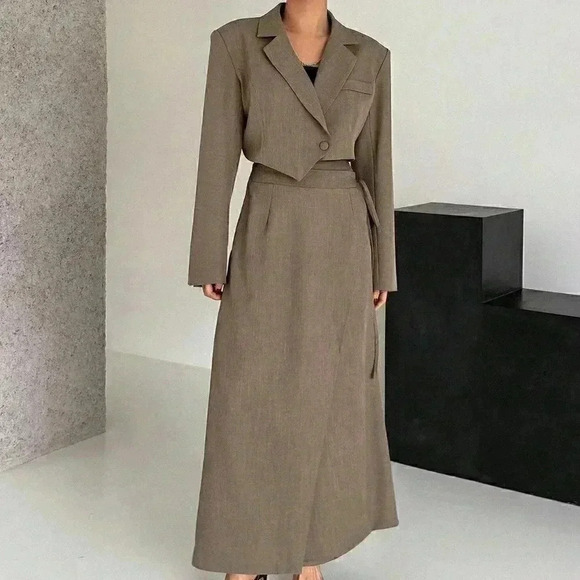 Brown Preppy Womens Women's Solid Color Slim Fit Double Breasted Blazer - Picture 1 of 5